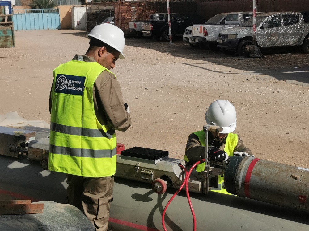 Operarios realizando test radiográfico